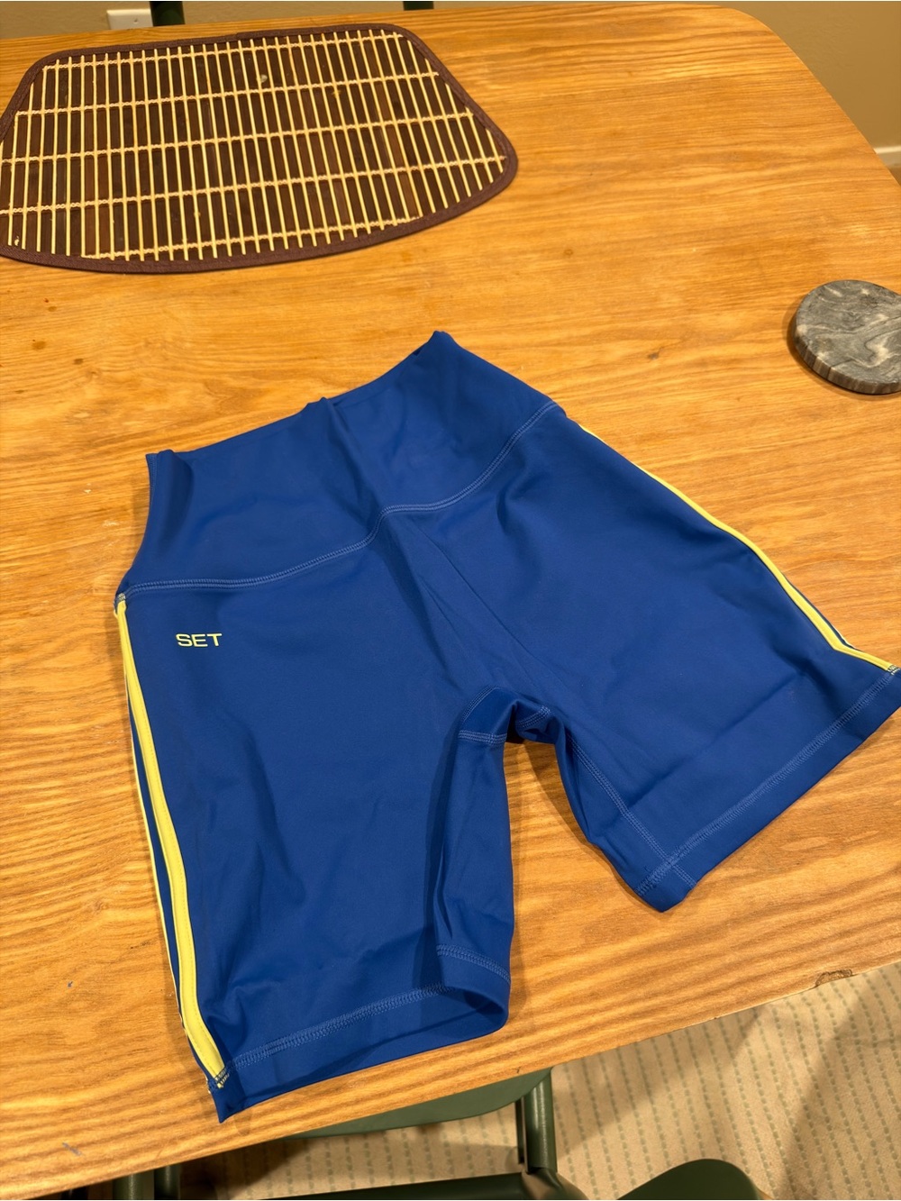 SET Active Sporty Duo Stripe Shorts - M - Picture 2 of 5